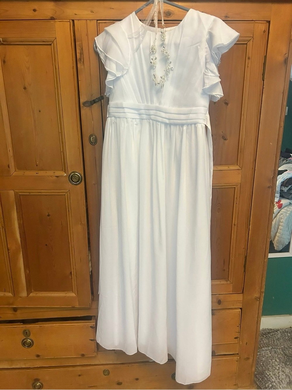 White Ruffled Sleeve Girls' Formal Dress - Classic Ceremony Style